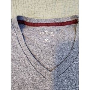 Hollister Grey Tshirt